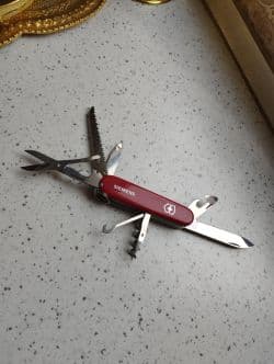 چاقوی 9 کاره ویکتورینوکس اصل 