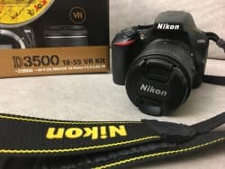 دوربین نیکون D3500 در حد نو
