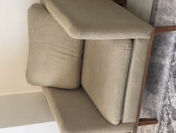 مبلمان راحتی کم جا‌کاملا نو