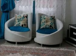 مبل 7نفره درحد نو با 3 عسلی و 10 کوسن