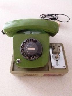 تلفن رومیزی قدیمی شماره گیر با قلک بسیار سالم